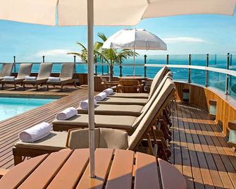 Royalton Inn Hotel - Gulberg - Lahore - Zwembad