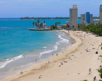 Borinquen Beach Inn - San Juan - Beach
