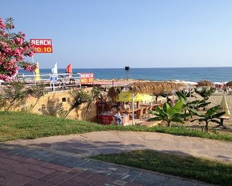 Semiz Apart Hotel - אלניה - חוף