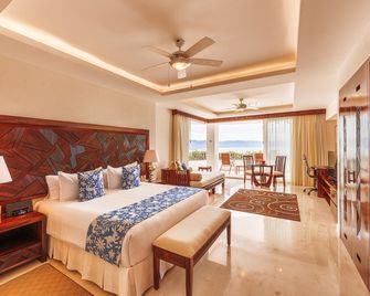 Grand Miramar All Luxury Suites & Residences - Puerto Vallarta - Sovrum