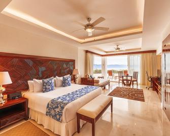 Grand Miramar All Luxury Suites & Residences - פוארטו ויארטה - חדר שינה