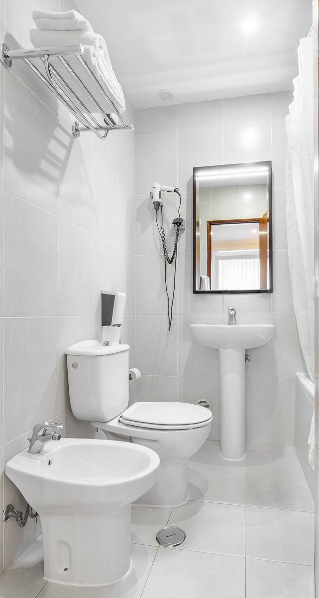 Hotel Portuense - Lissabon - Bad