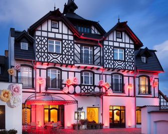 Hotel Rejs - Ustka - Budova