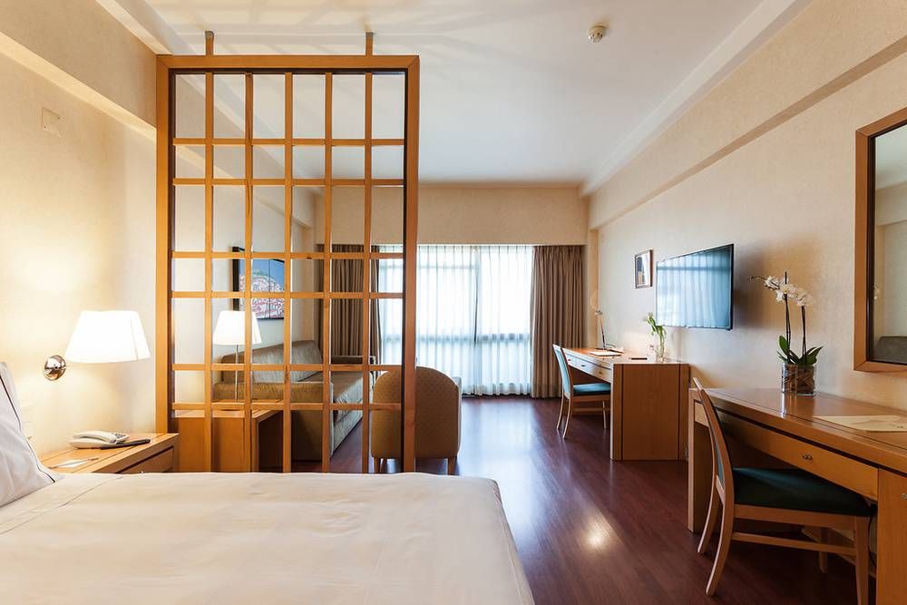 Hotel Roma - Lisbon - Bedroom