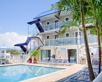 Spray Beach Oceanfront Hotel - Spray Beach - Budova