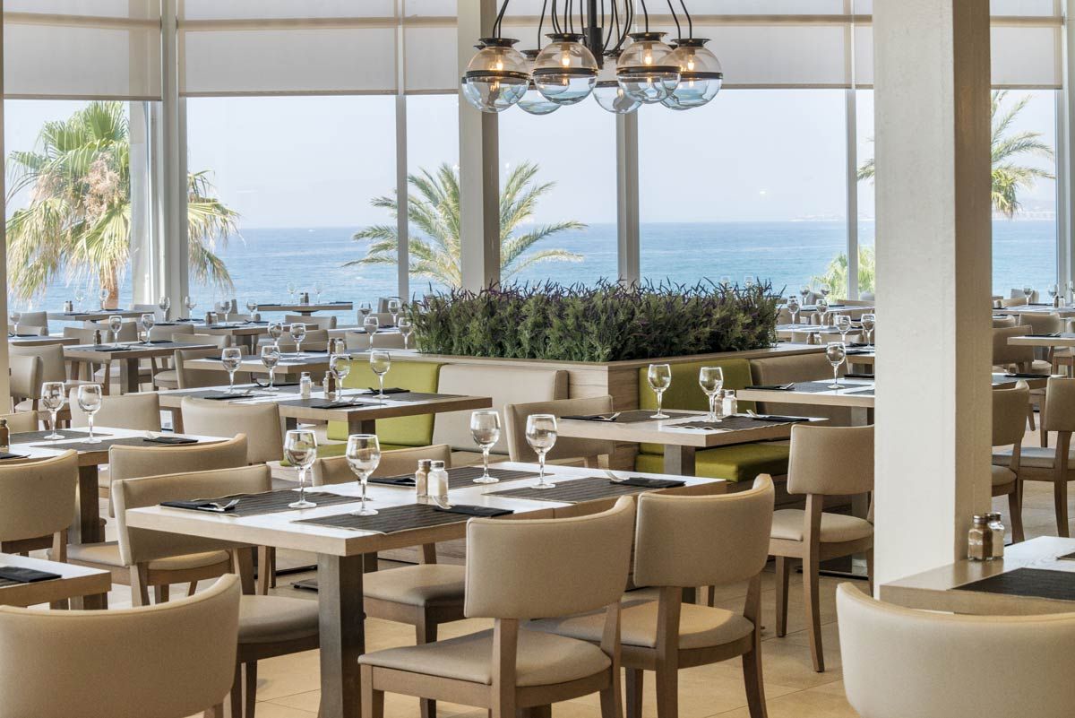 فندق إستيفل توريكويبرادا - بينالمادينا - مطعم