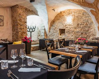 Meriton Old Town Garden Hotel - טאלין - מסעדה