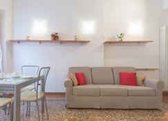 Santo Stefano Apartments - Bologna