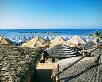 Hotel Meridiano - Termoli - Playa