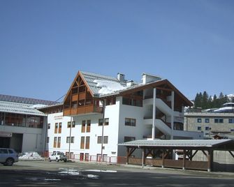 Hotel Fortini - Madonna di Campiglio - Building