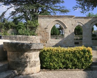 Hôtel Au Logis des Remparts - Saint-Émilion - Вигляд зовні
