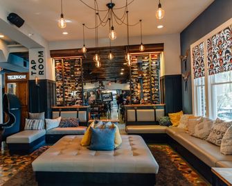 Hollander Hotel - St. Petersburg - Lobby