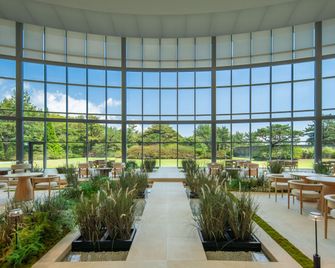 WE Hotel Jeju - Seogwipo - Lounge