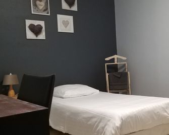 Le Bellevue Lisieux - Lisieux - Chambre