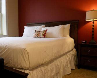 The Clarke Hotel - Waukesha - Schlafzimmer