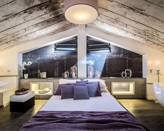 Ukiyo Suites And Rooms - Cagliari - Habitación