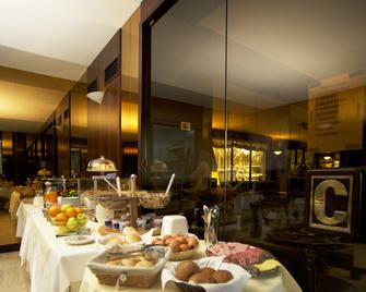 Club Hotel - Venise - Buffet