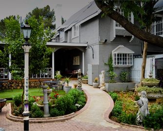 Hobbit Boutique Hotel - Bloemfontein - Building