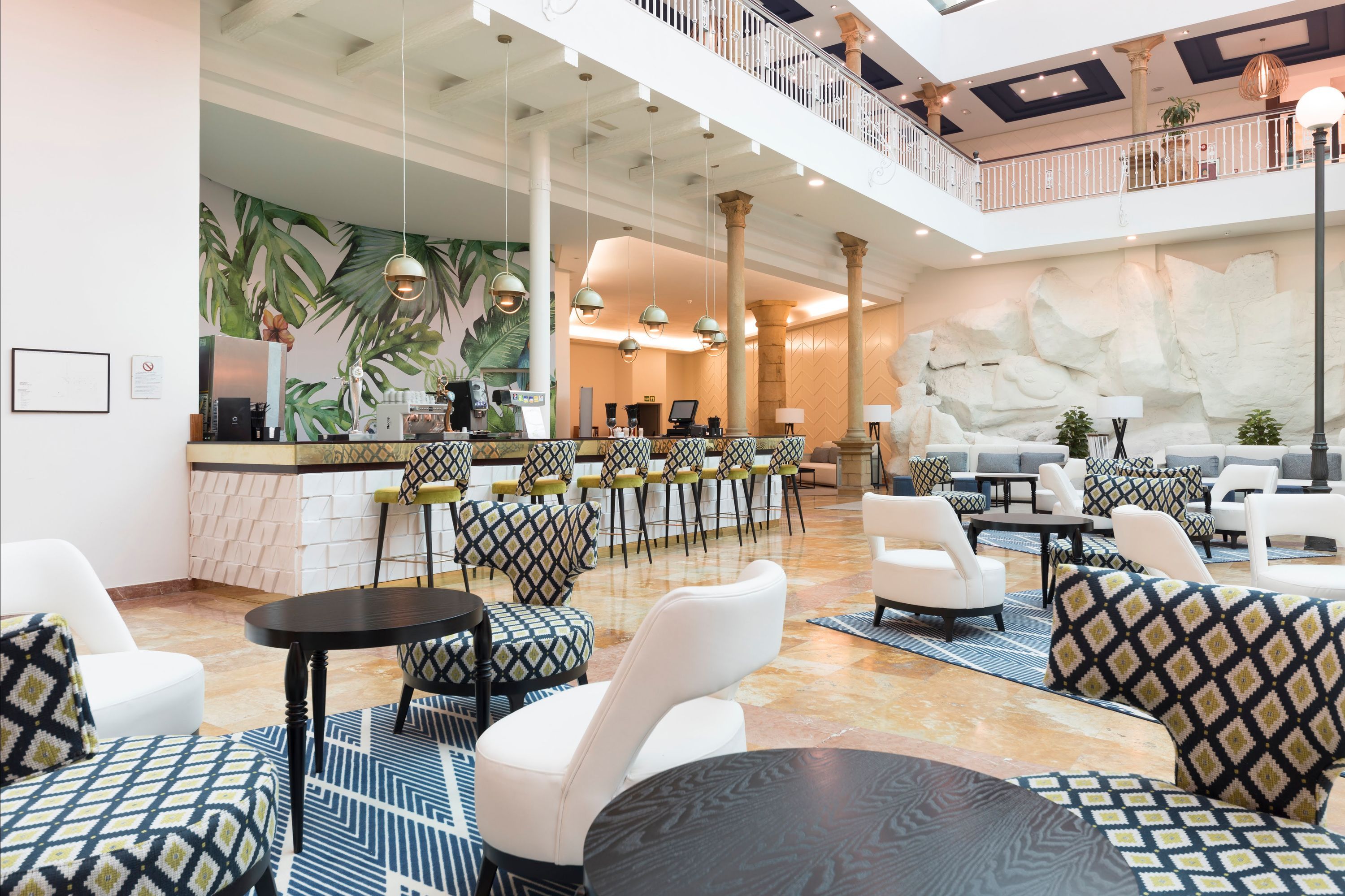 Be Live Experience La Niña - Adeje - Bar