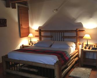 Finca Hotel Santana - Montenegro - Slaapkamer