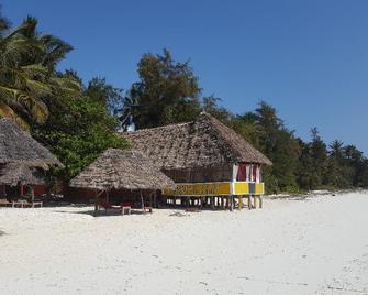 Twisted Palms Lodge & Restaurant - Zanzibar - Praia