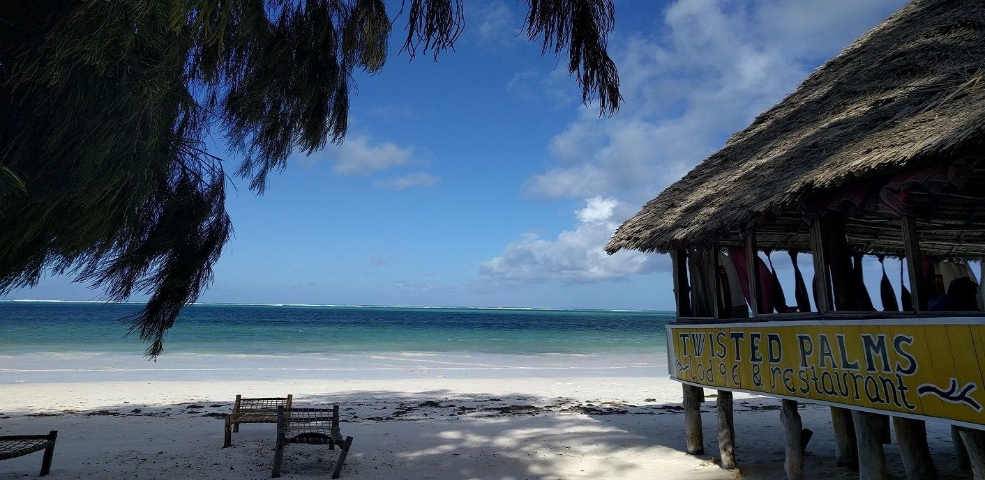 Twisted Palms Lodge & Restaurant - סטון טאון - חוף