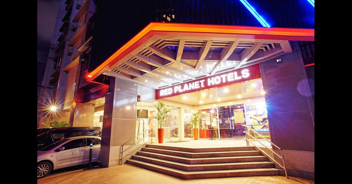 Red Manila Makati, Makati, NCR, Philippines Compare Deals