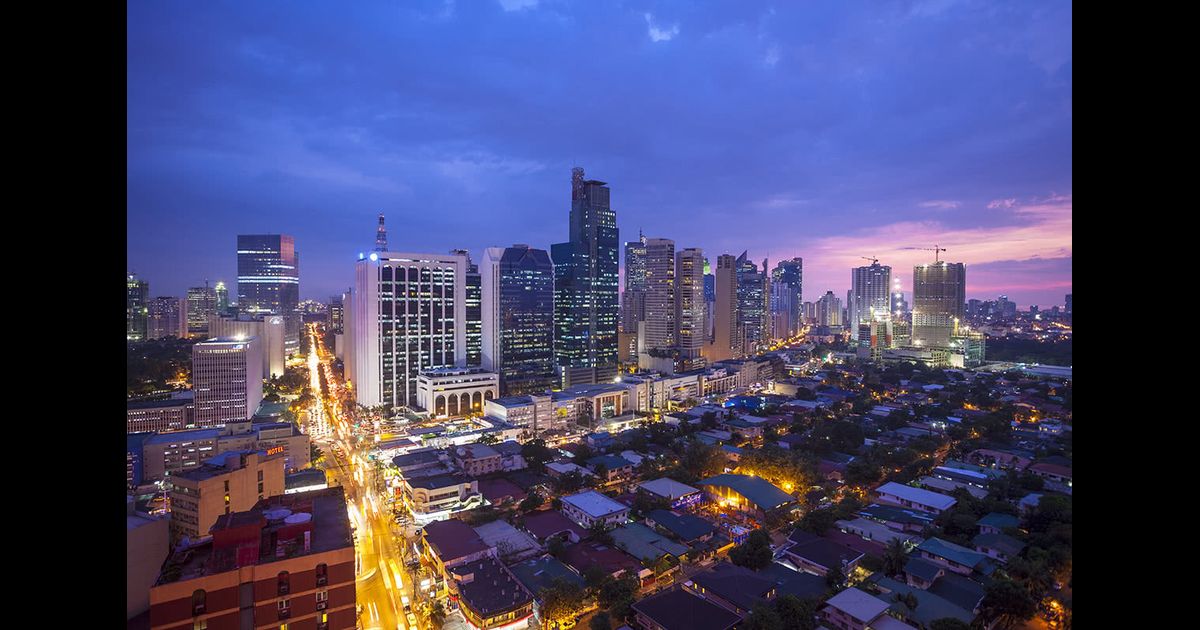 Red Manila Makati, Makati, NCR, Philippines Compare Deals