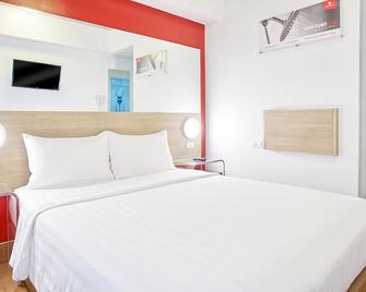 Red Planet Manila Mabini - Manila - Camera da letto
