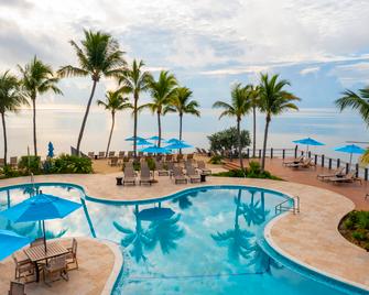 Postcard Inn Beach Resort & Marina - Islamorada - Πισίνα