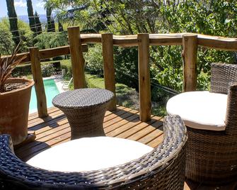 Posada La Lucía - וילה ג'נרל בלגראנו - מרפסת