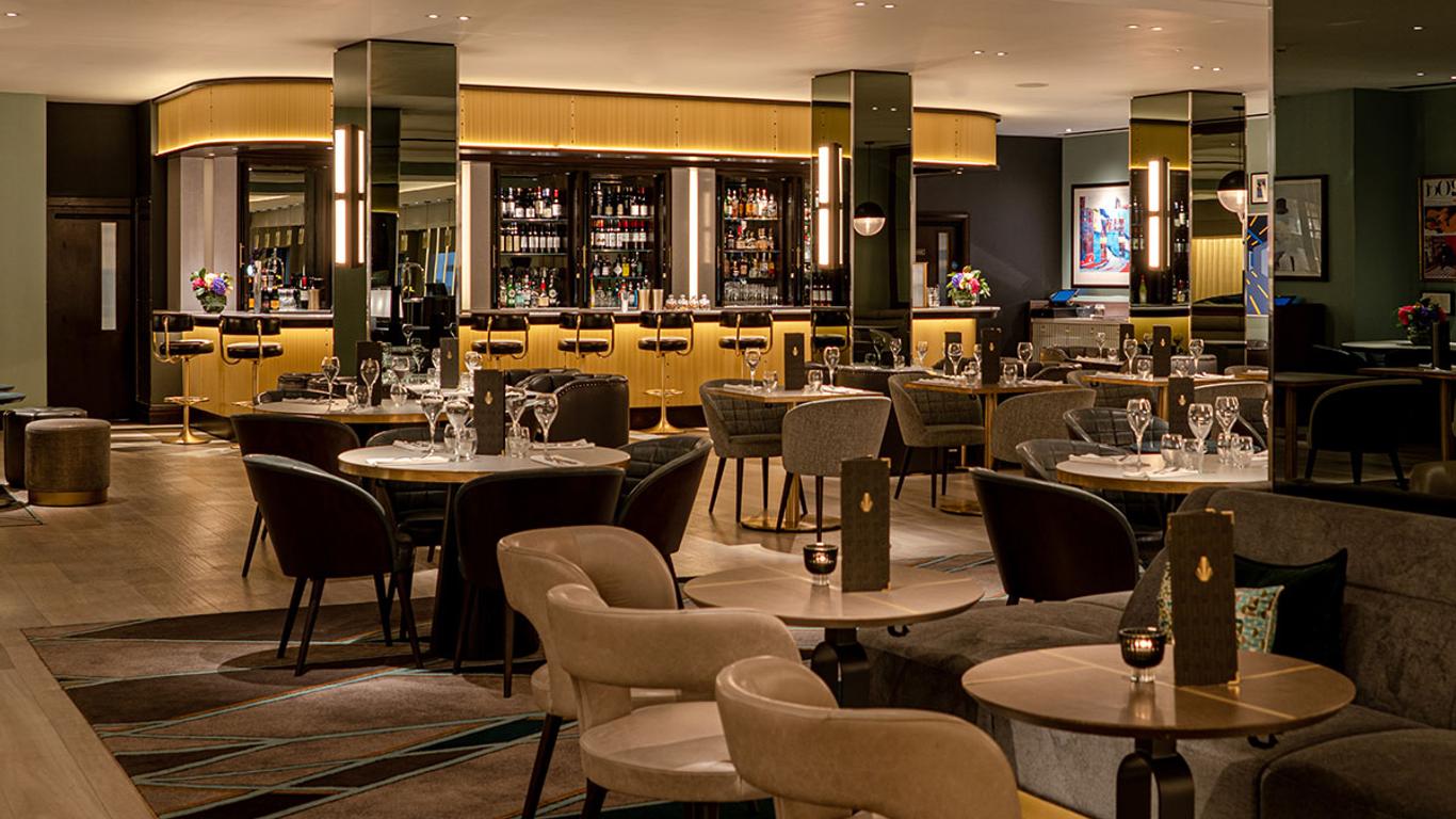 Strand Palace Hotel