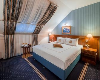 Hotel Waldinger - Osijek - Bedroom