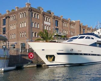 Christina Onassis Yachthotel - Rotterdam - Building