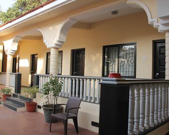 Vagator House Resort Near Vagator Beach - Vagator - Building