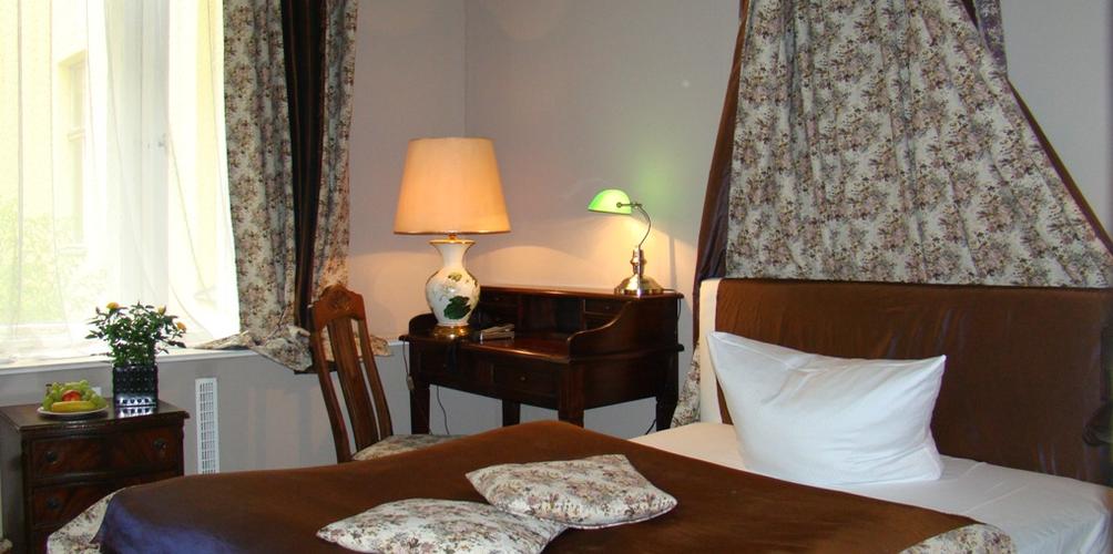 Alte Galerie Hotel 2 405 7 2 5 1 Berlin Hotel Deals Reviews Kayak
