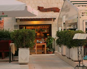 Hotel Trogir - Trogir - Edificio