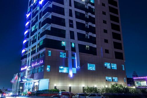 Hala Inn Hotel Apartments - Ajman - Building
