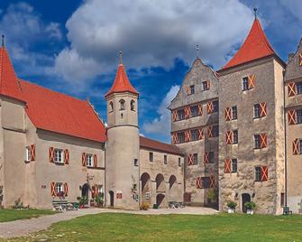 Schlosshotel Harburg - Harburg - Building