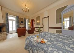 Grand Hotel la Poste - Langogne - Bedroom