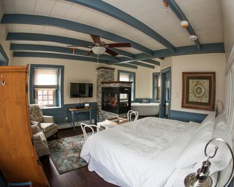 Spacious Vacation Rental with Jacuzzi near the Pocono Mountains, Pennsylvania - Lehighton - Habitación