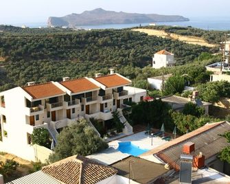 Orestis Hotel Sea View Apartments - Stalos - Gebouw