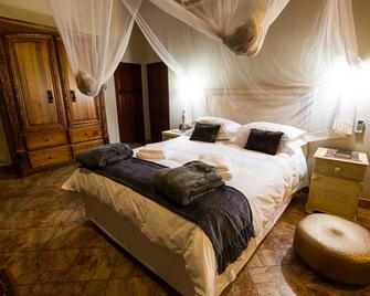 Eden Safari Country House - Marloth Park - Bedroom
