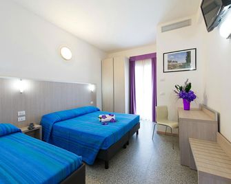 Hotel Villa Argia Rimini Marina Centro - Rimini - Bedroom