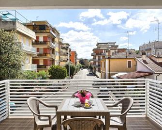 Hotel La Pineta - Follonica - Balcón