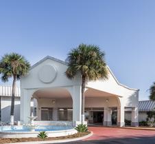 Days Inn by Wyndham St. Petersburg / Tampa Bay Area