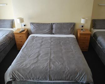 Parkway Guesthouse - Dublin - Bedroom