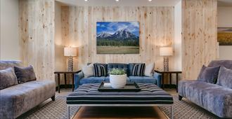 Silver Creek Hotel - Bellevue - Living room
