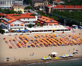 Hotel Righetto Fronte Mare - Cavallino Treporti - Pláž