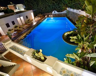 Gattopardo Park Hotel - Lipari - Басейн